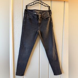 American Eagle Outfitters Women's Dark Gray/faded black jogging 4s size 4 short